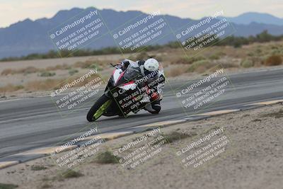 media/Sep-21-2025-Race Pace (Sun) [[98bf33ef95]]/Verified/5-Turn 15 Inside (930am)/